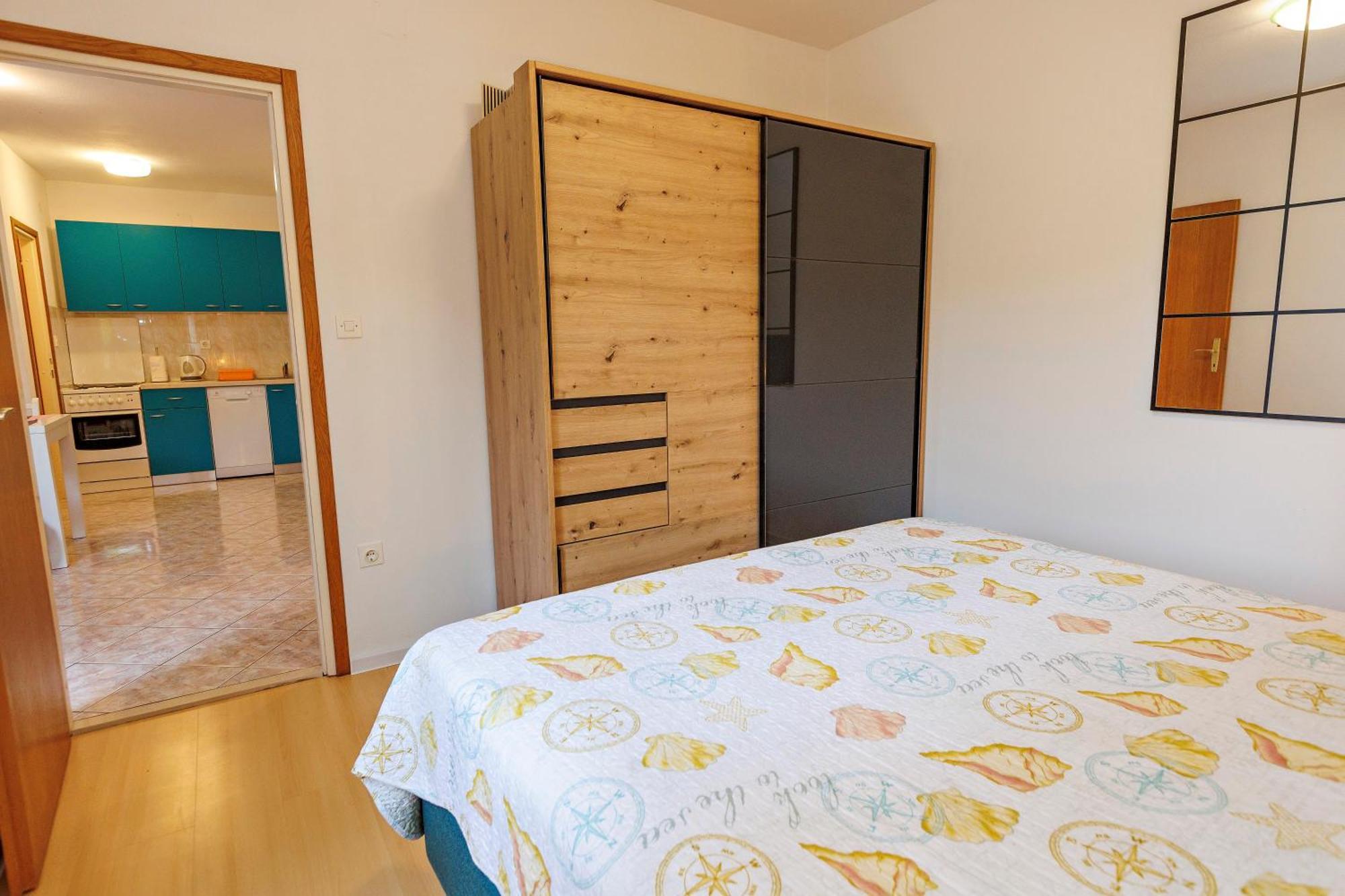 Apartments Baricevic Бол Экстерьер фото