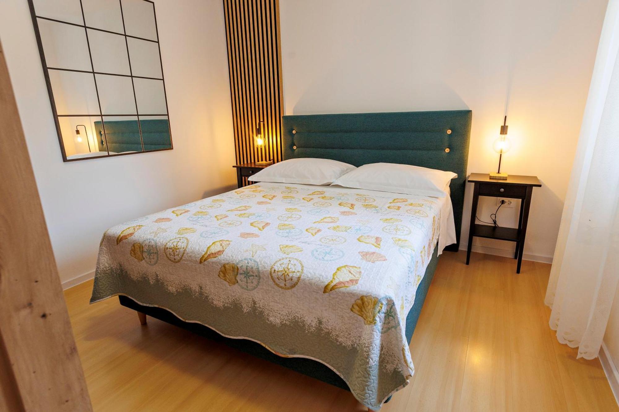 Apartments Baricevic Бол Экстерьер фото