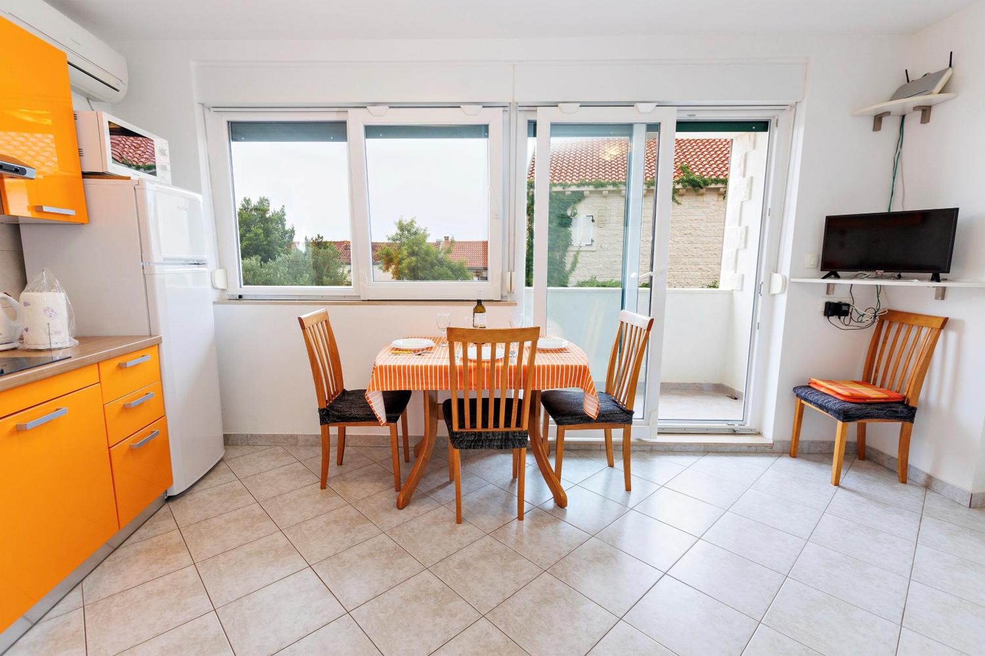 Apartments Baricevic Бол Экстерьер фото