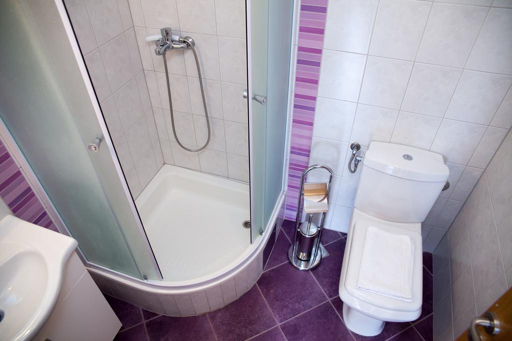 Apartments Baricevic Бол Экстерьер фото