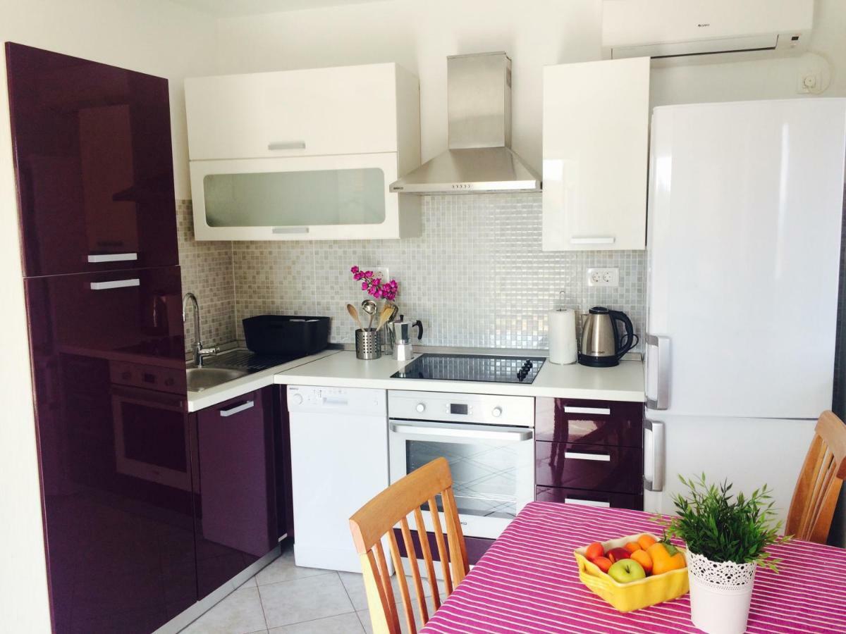 Apartments Baricevic Бол Экстерьер фото